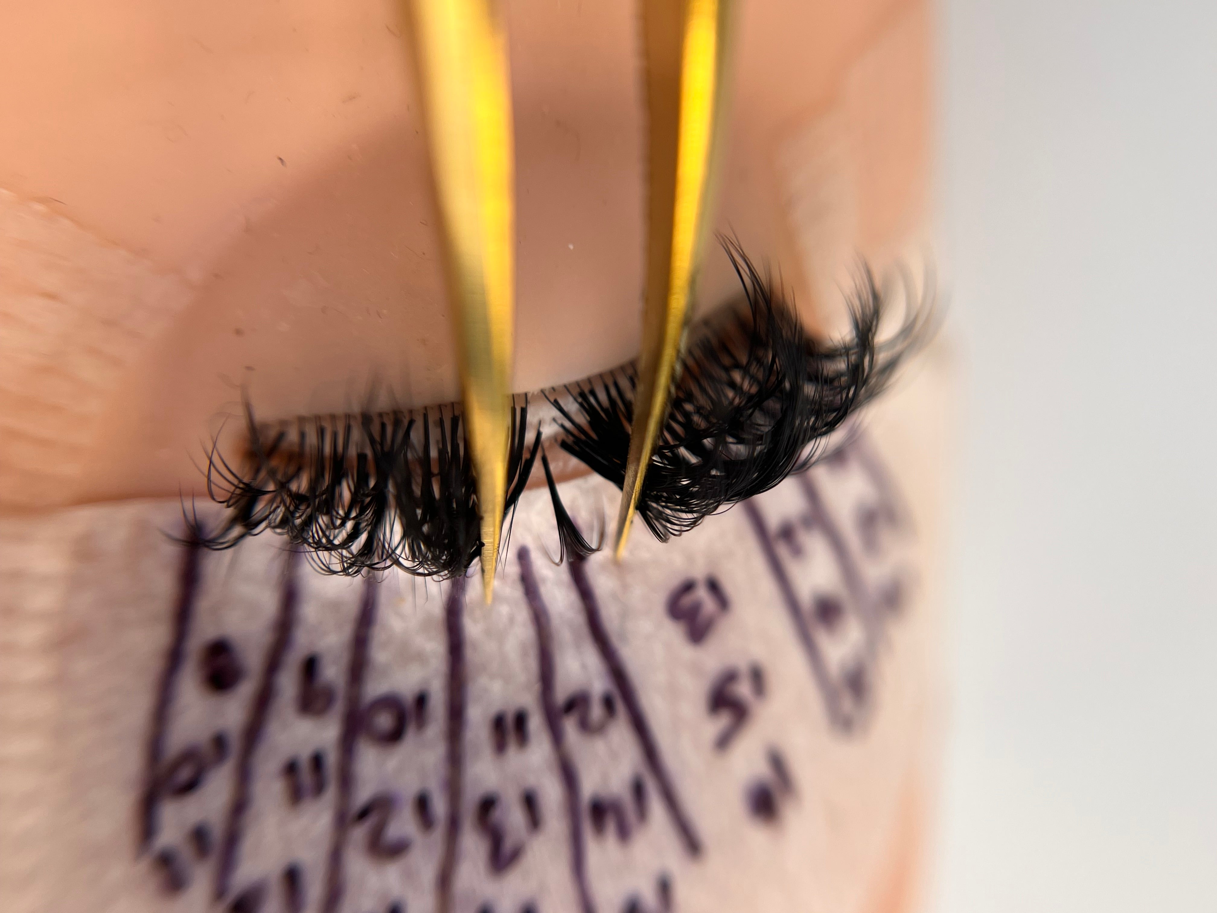 Pro Series RigTip™ Curve Isolator Tweezer by The L Theory