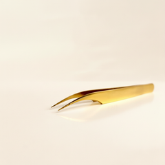 Pro Series RigTip™ Curve Isolator Tweezer by The L Theory